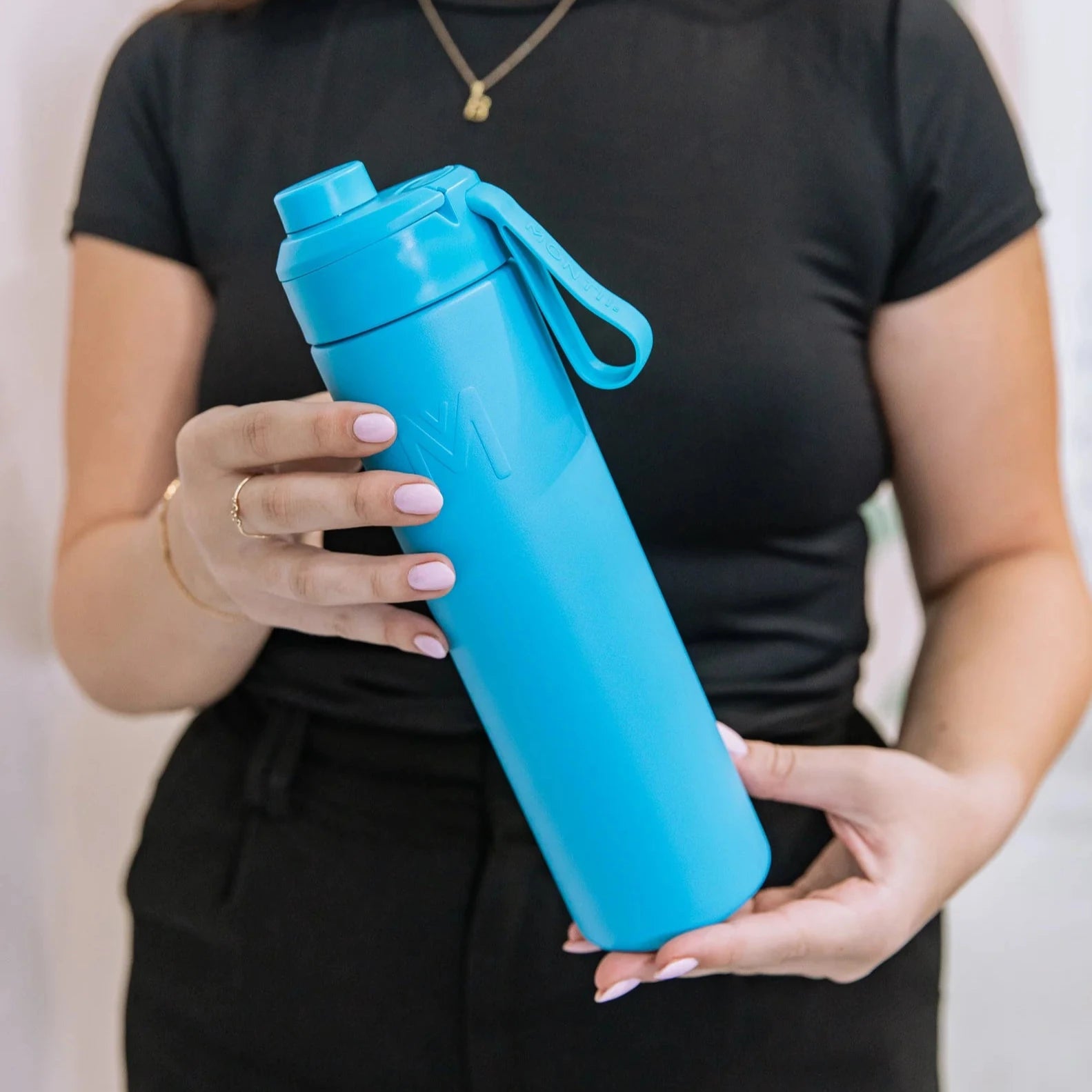 Montii Fusion Insulated Bottle & Cup Base | 700ml available at Bear & Moo