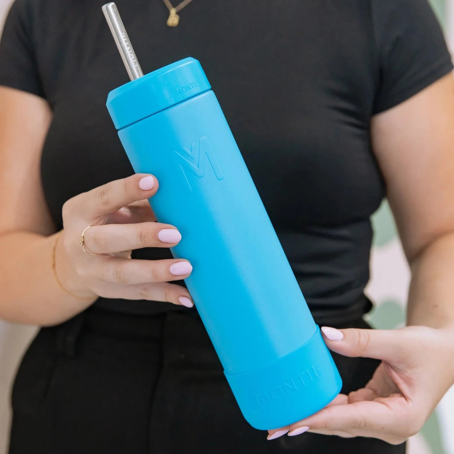 Montii Fusion Insulated Bottle & Cup Base | 700ml available at Bear & Moo