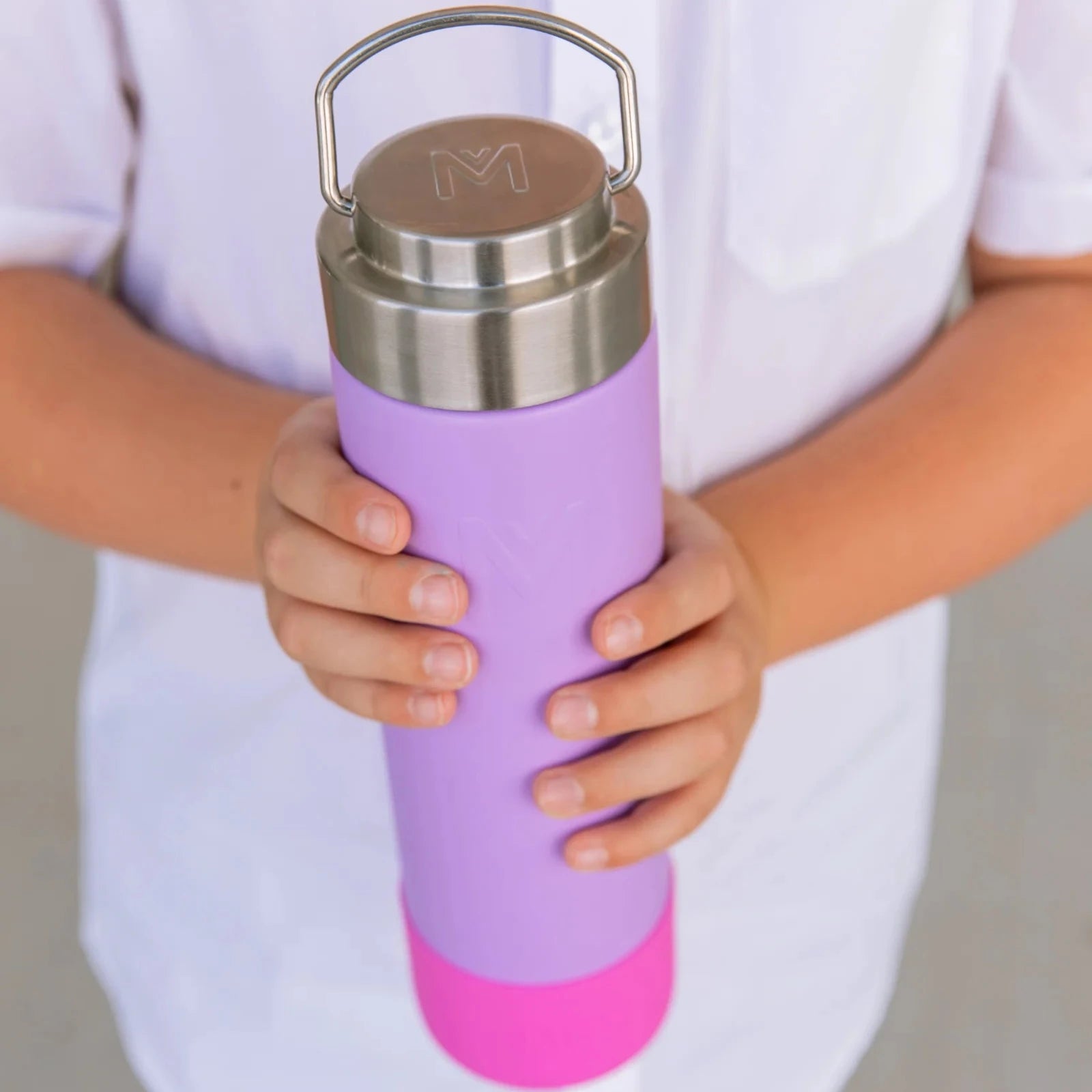 Montii Fusion Insulated Bottle & Cup Base | 700ml available at Bear & Moo