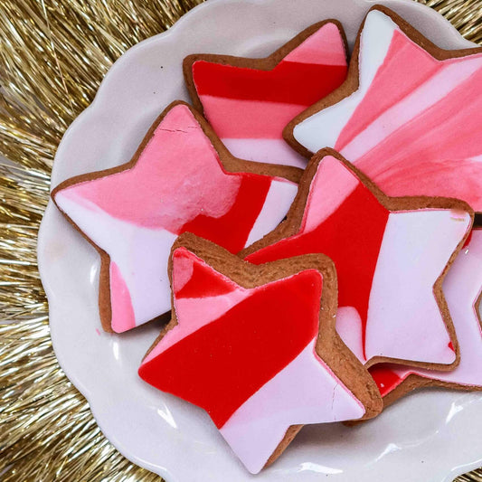 Xmas Gingerbread Star | Red White Marble Iced