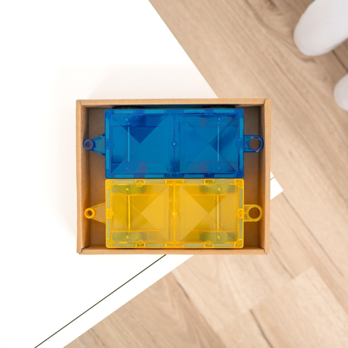 CONNETIX 2 Piece Car Pack | Magnetic Tiles from Bear & Moo