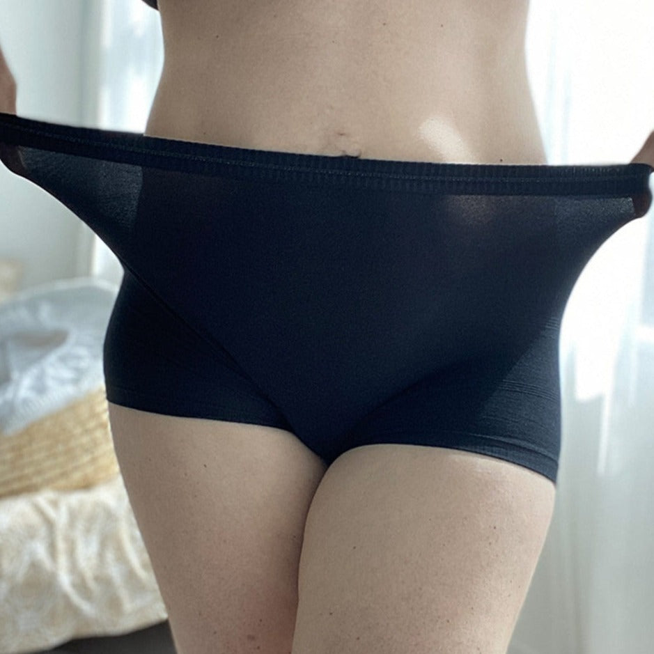 Breastmates Postpartum Underwear | 4 Pack available at Bear & Moo